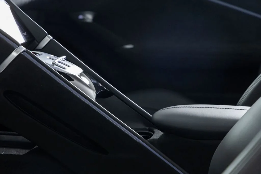 Used 2024 Blu Roma Ferrari Spider image 6