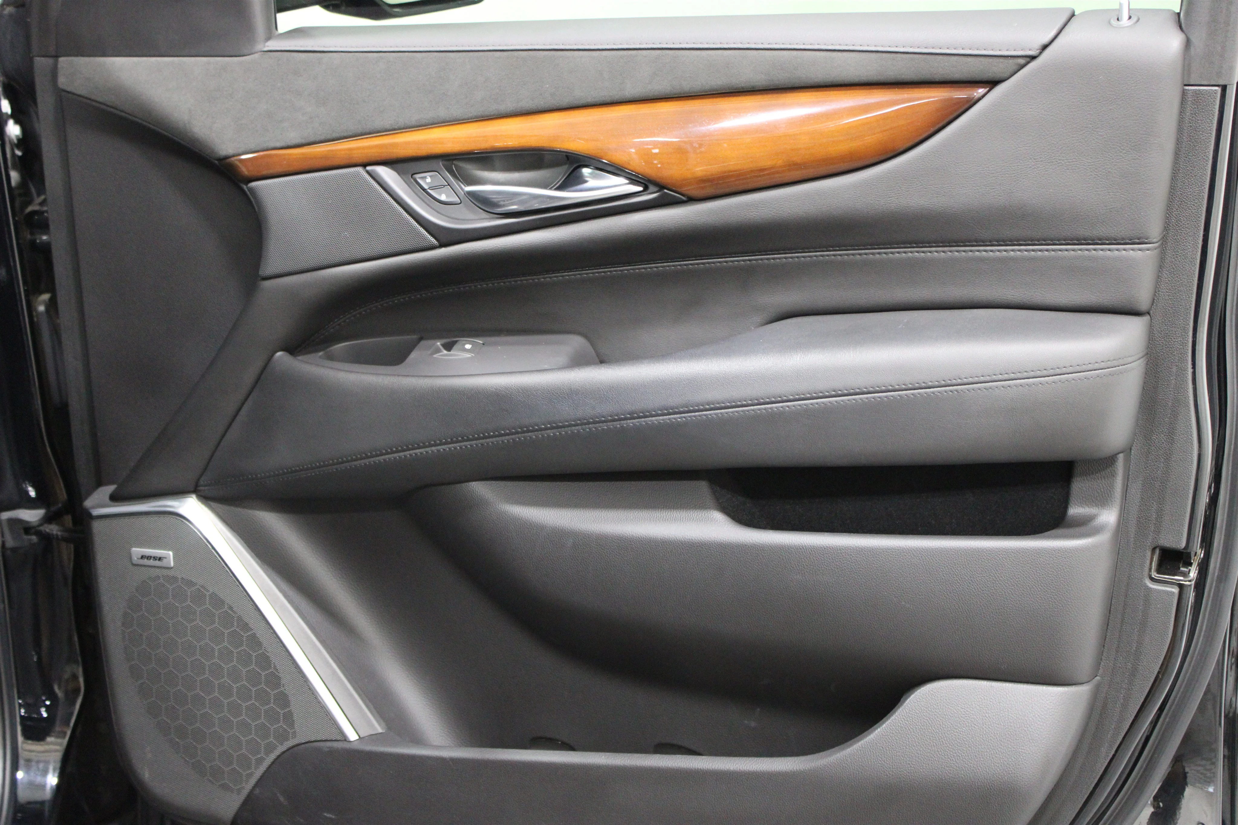 2019 Cadillac Escalade Luxury - Photo 38