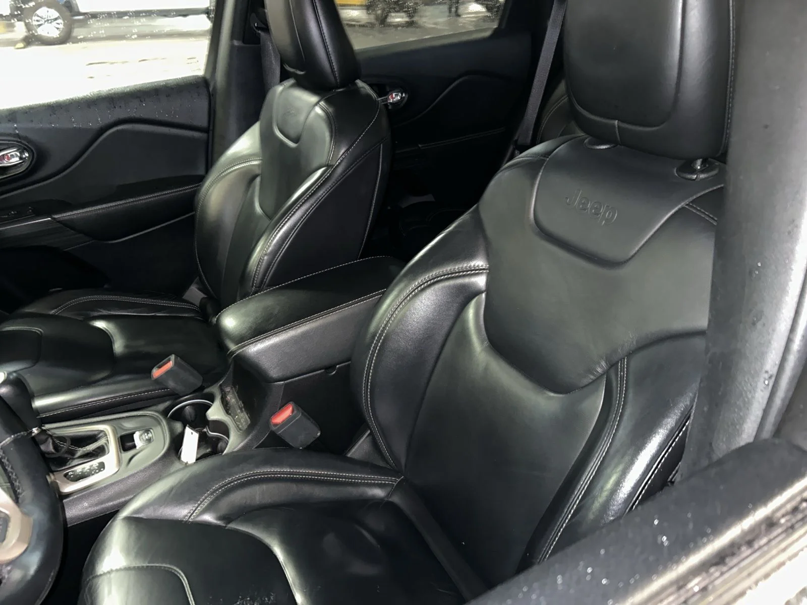 Used 2017 White Jeep Limited image 10