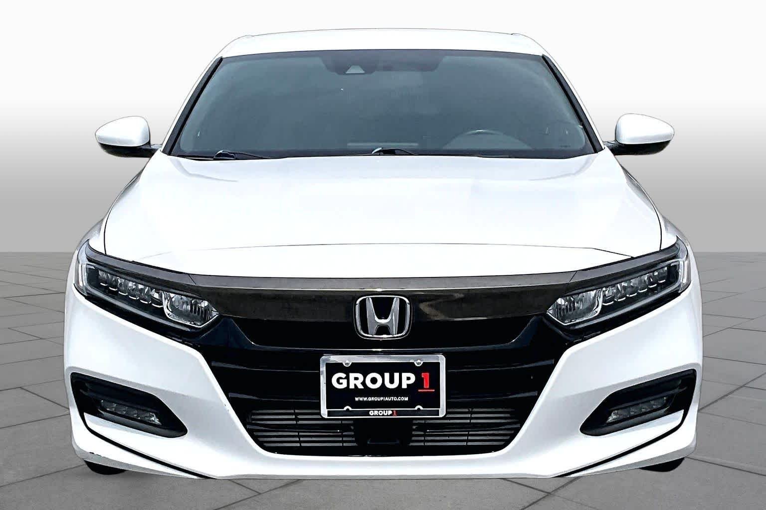 Used 2020 Platinum White Pearl Honda Sport image 4