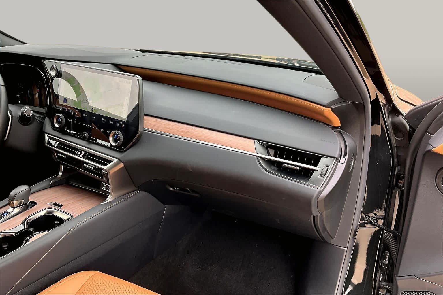 Used 2025 Caviar Lexus Premium Plus image 19