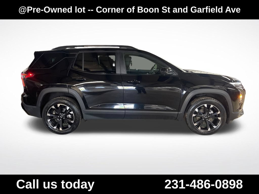 Used 2025 Mosaic Black Metallic Chevrolet RS image 9