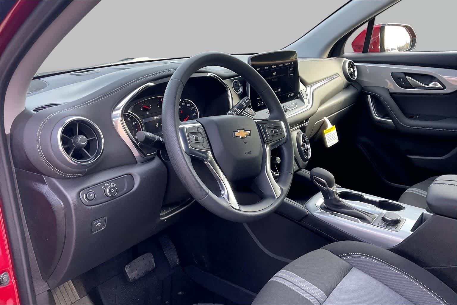 2026 Chevrolet Blazer 2LT - Photo 8