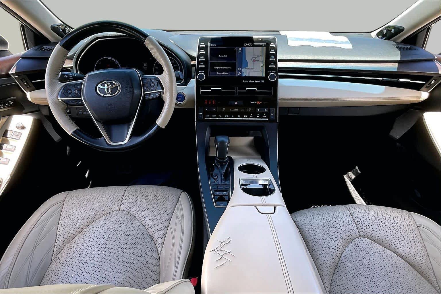 Used 2019 Wind Chill Pearl Toyota Hybrid Limited image 16