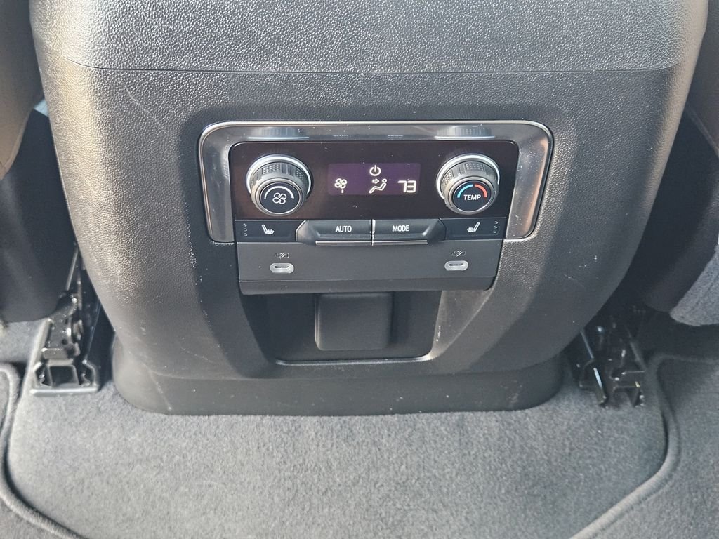 Used 2023 White Chevrolet Premier image 31