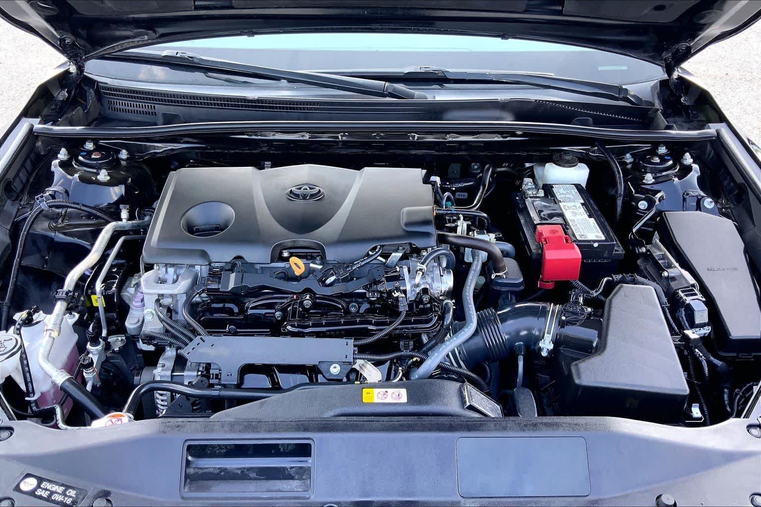 Used 2022 Midnight Black Metallic Toyota SE image 31
