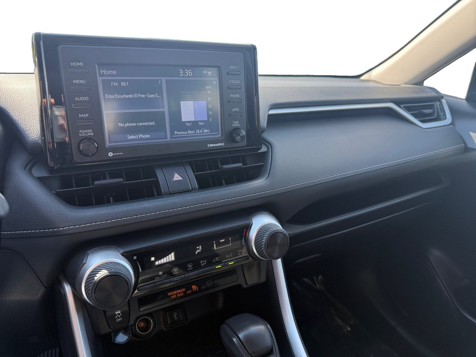 Used 2020 Magnetic Gray Metallic Toyota LE image 12