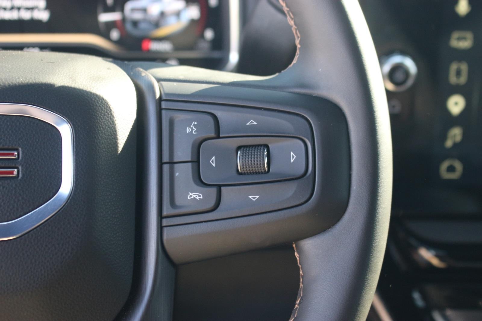 Used 2025 Onyx Black GMC AT4 image 21