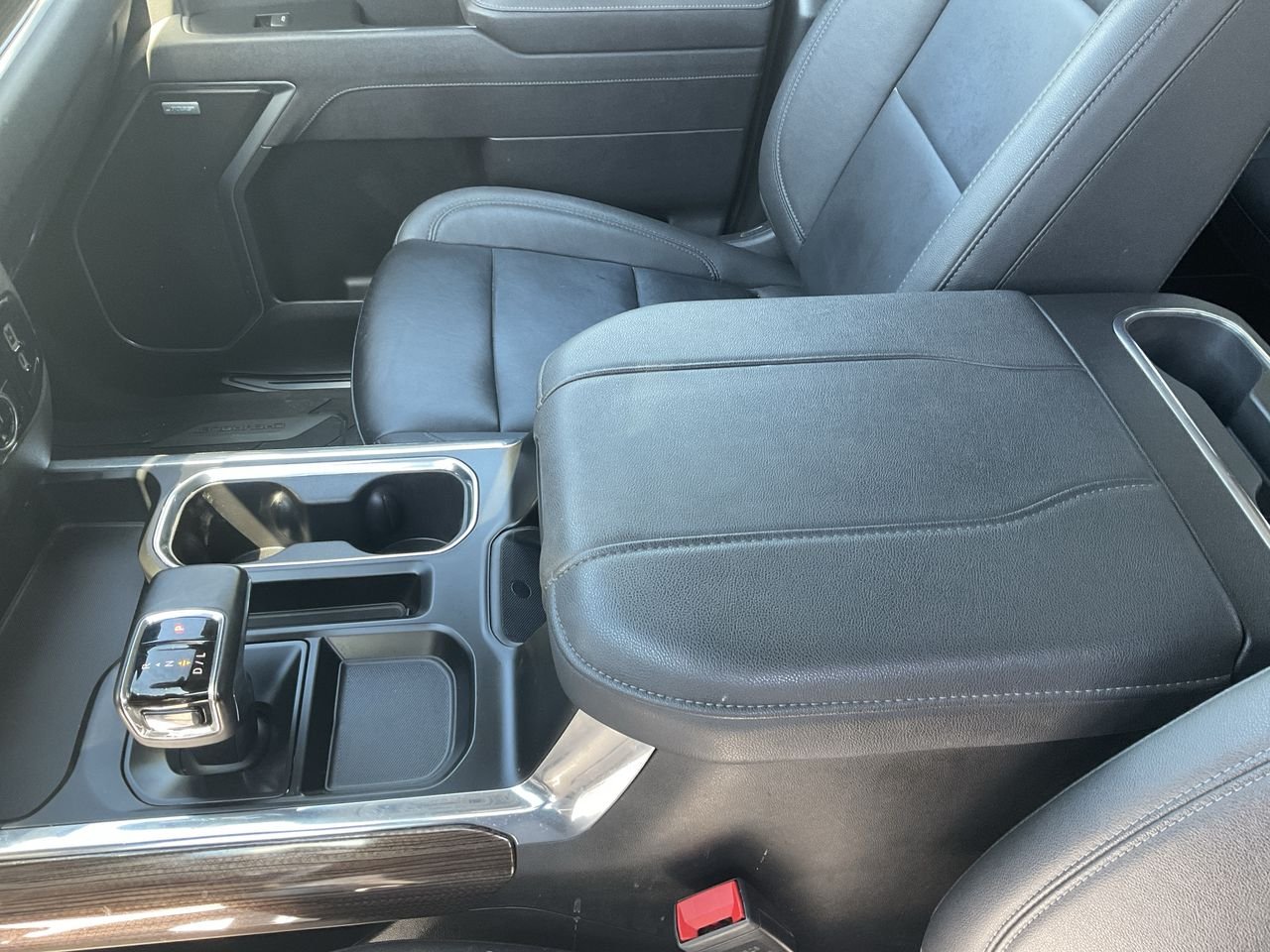 Used 2025 BLACK Chevrolet Rst image 21