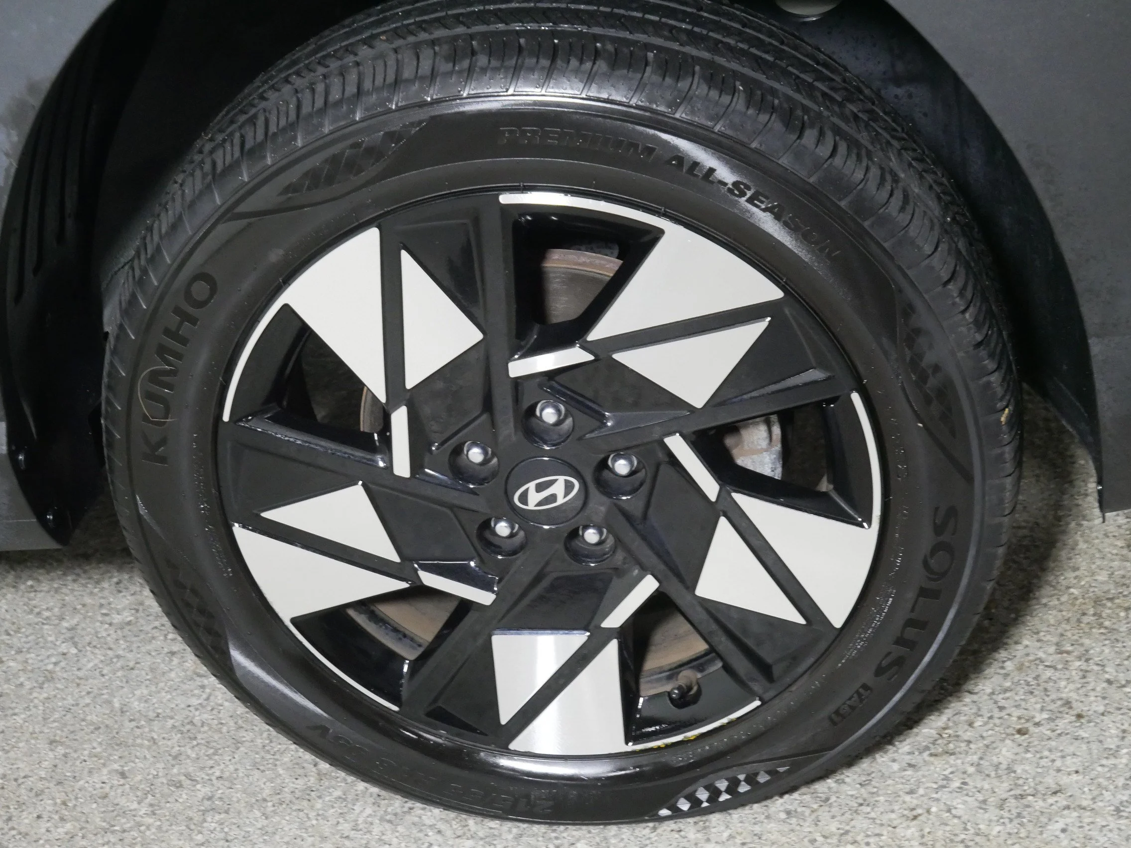 Used 2024 Mirage Green Hyundai SEL image 15