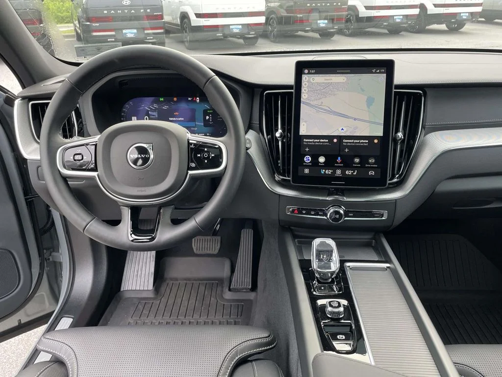 New 2026 Vapour Grey Volvo Ultra image 4