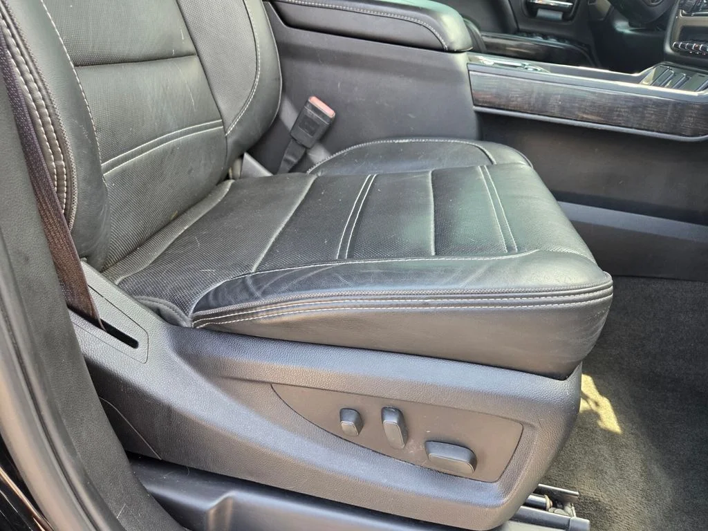 Used 2015 Black GMC Denali image 28