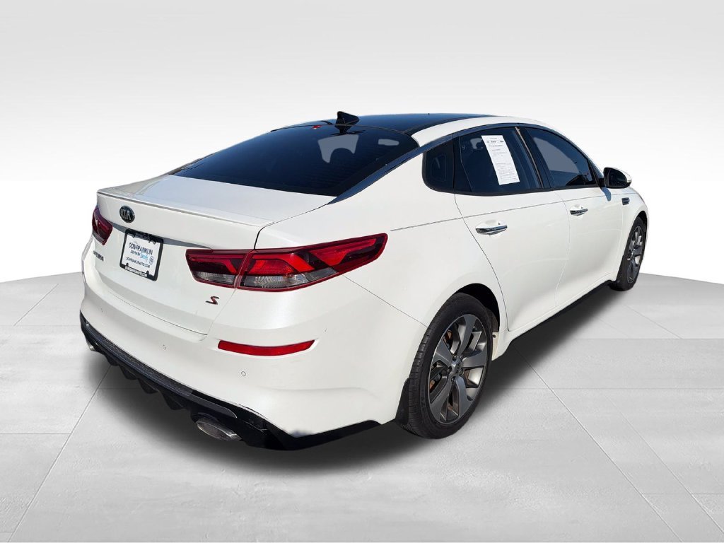 Used 2019 White Kia S image 5