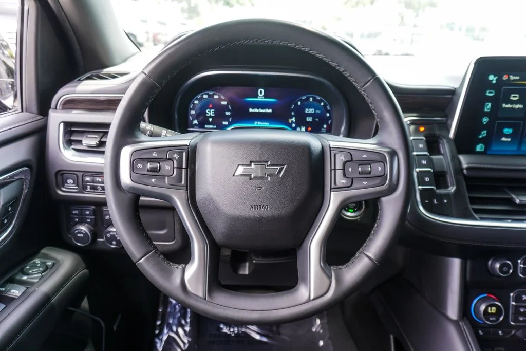 Used 2024 Black Chevrolet Z71 image 13