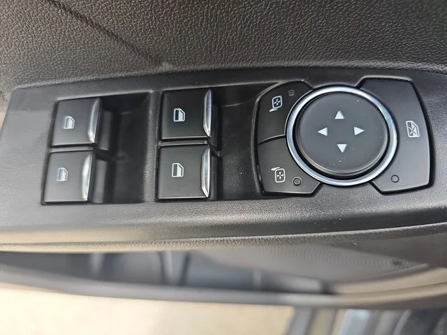 Used 2023 Gray Ford ST-Line image 28