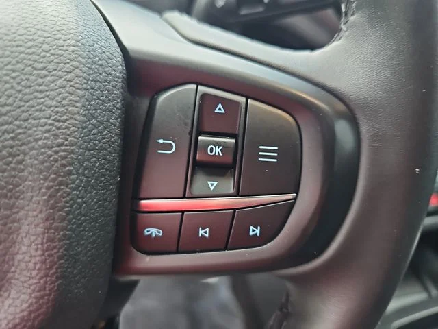 Used 2024 Green Ford XLT image 17