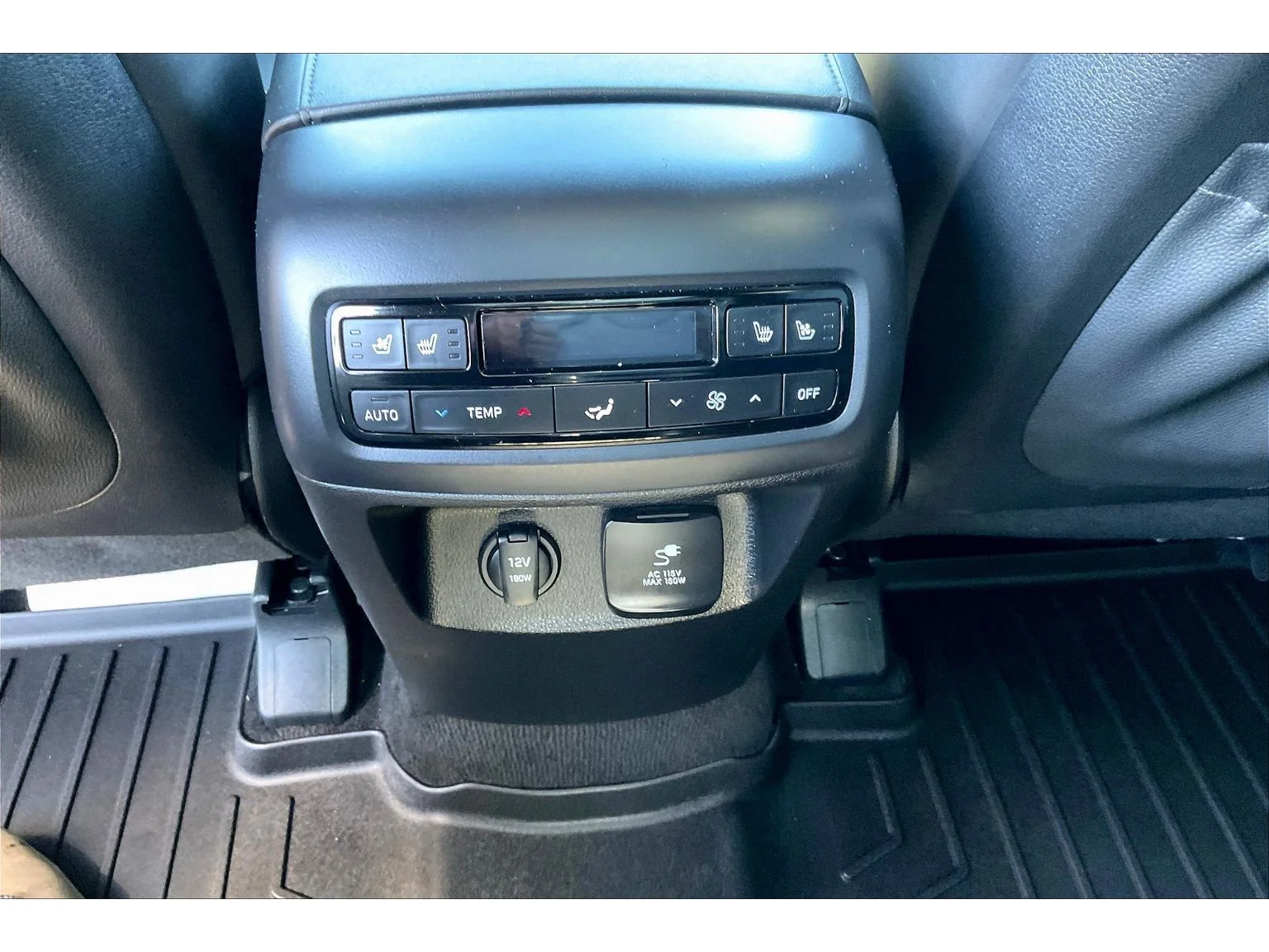 Used 2024 Red Hyundai Calligraphy image 24