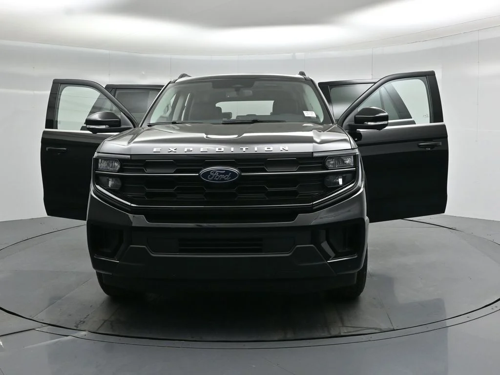 New 2026 Agate Black Metallic Ford Active image 30