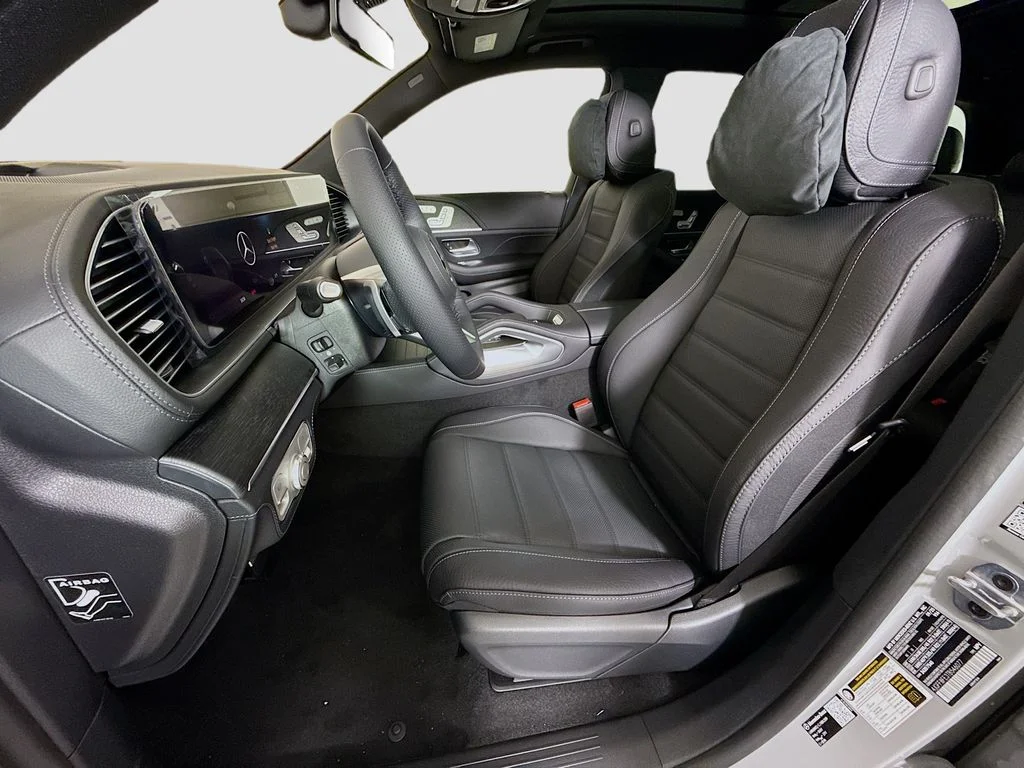 New 2026 White Mercedes-Benz GLS 580 image 22