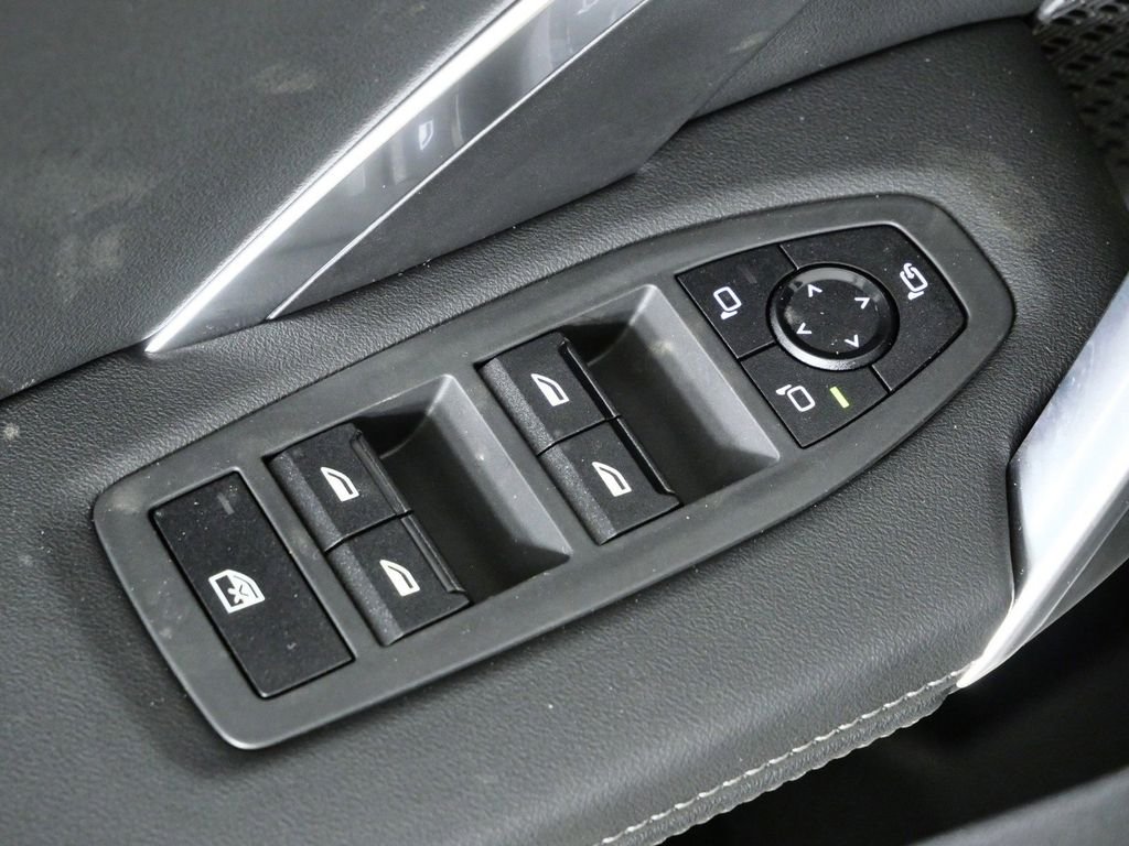 Used 2026 Jet Black BMW xDrive28i image 35