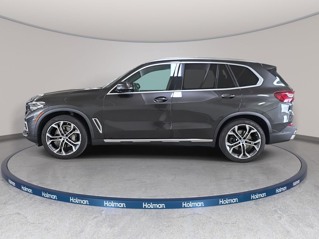 Certified Used 2023 Dark Graphite Metallic BMW sDrive40i image 11