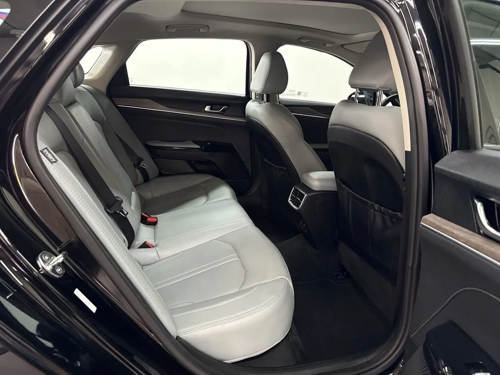 Used 2024 Ebony Black Kia EX image 17