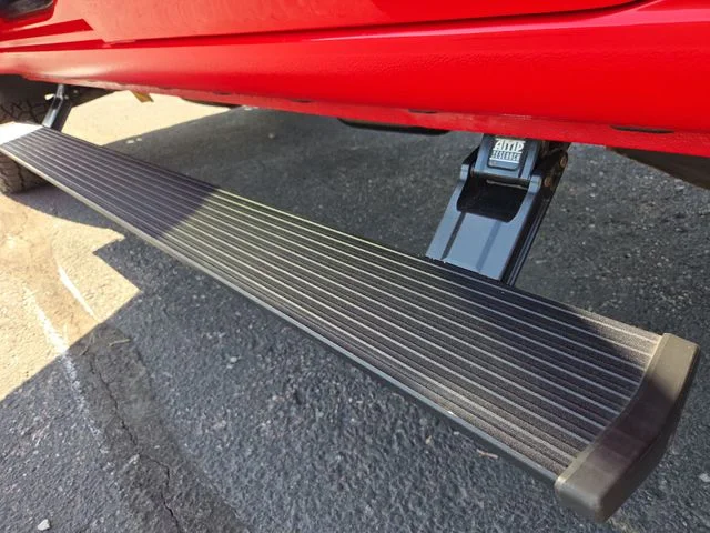 Used 2022 Red GMC SLT image 34