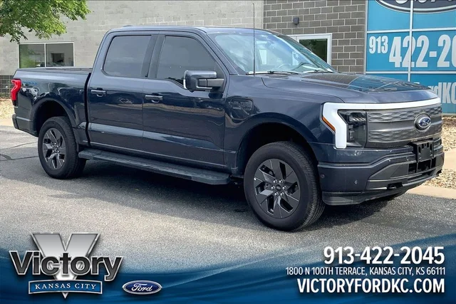 2022 Ford F-150 Lightning Lariat
