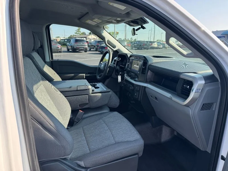 Used 2022 Oxford White Ford XL image 10