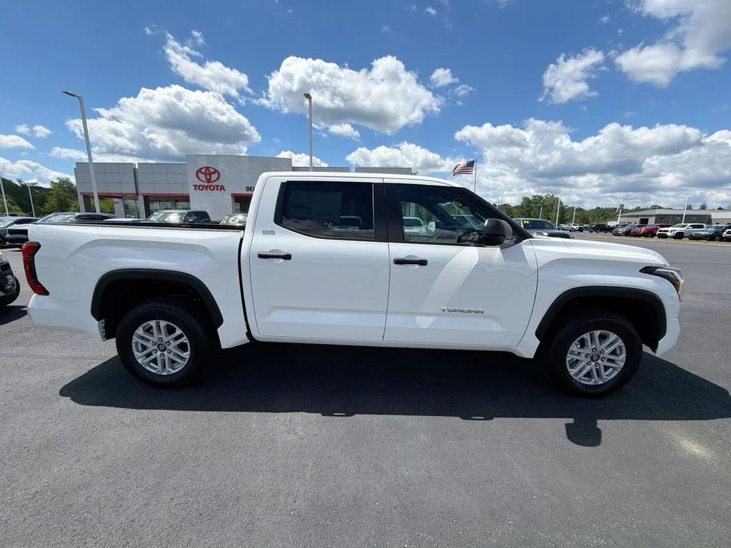New 2026 Ice Cap Toyota  SR5 image 9