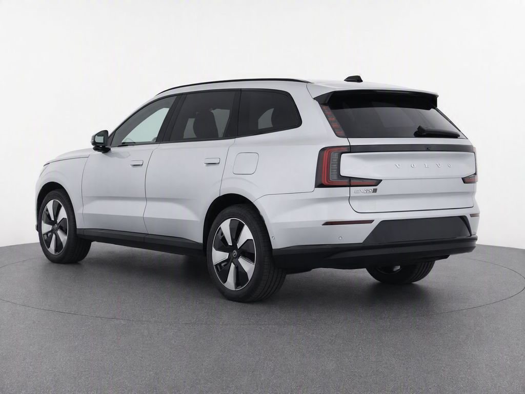 Used 2025 Silver Volvo Twin Motor Plus image 3