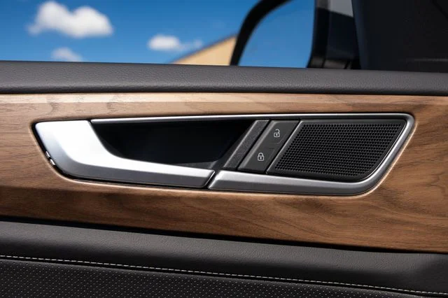 2026 Volkswagen Atlas SE w/Tech - Photo 16