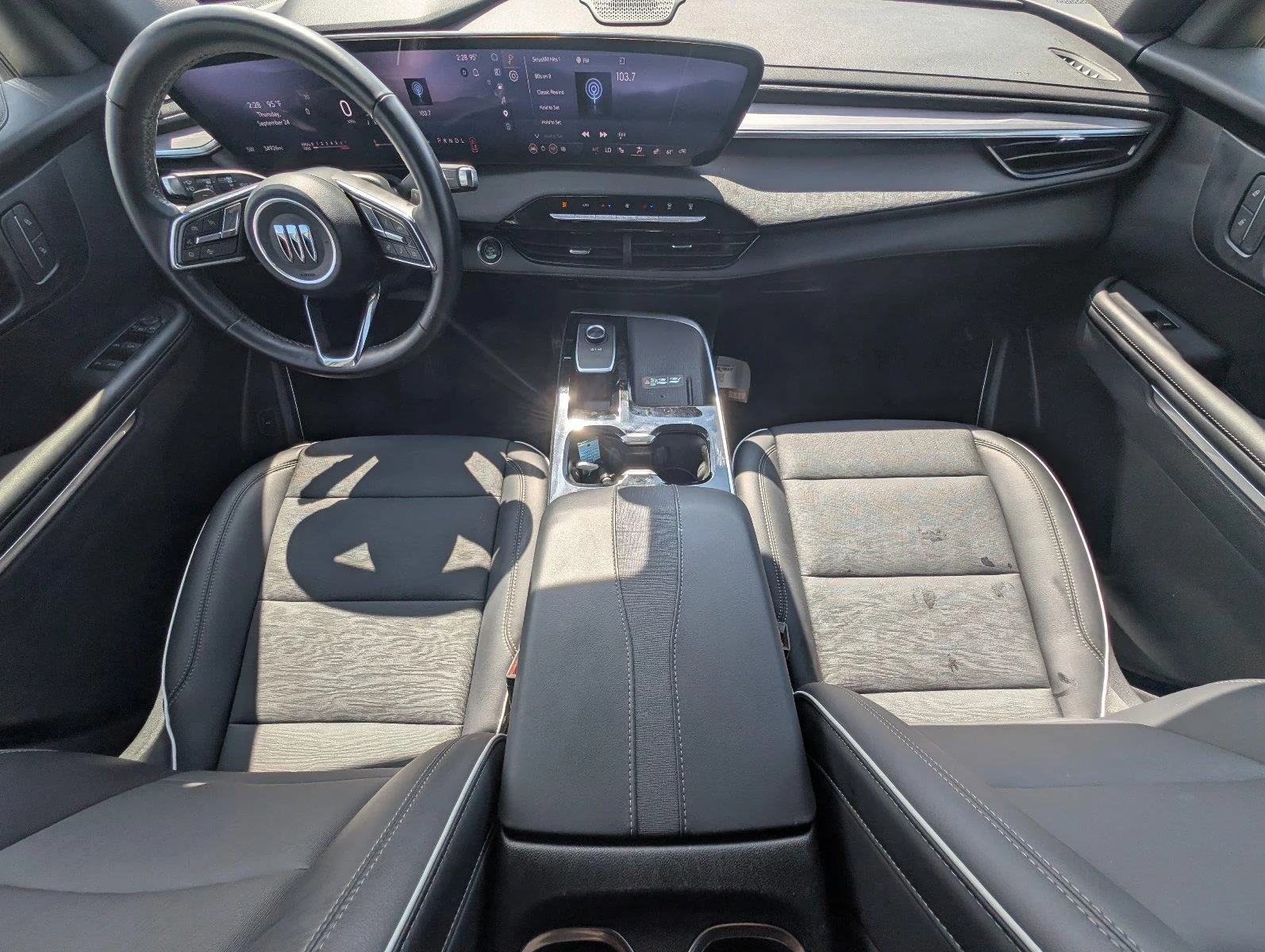 Used 2026 Summit White Buick Preferred image 34
