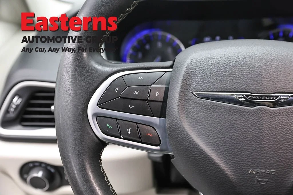 Used 2024 Black Chrysler LX image 15