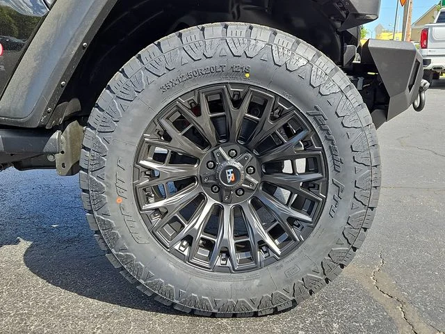 Used 2025 Black Jeep Rubicon image 9
