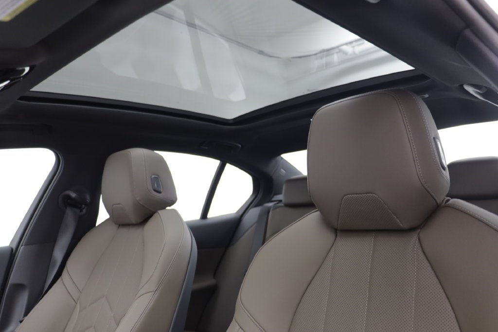 New 2027 Mineral White Metallic BMW 530i xDrive image 13