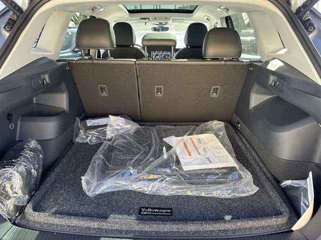 New 2026 Silver Volkswagen 2.0T SE image 5