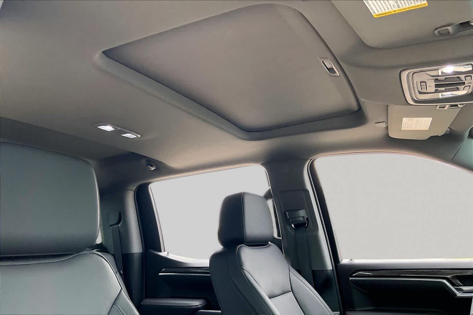 Used 2026 Polar White Tricoat Chevrolet LTZ image 14