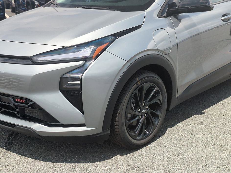 2027 Chevrolet Bolt RS - Photo 9