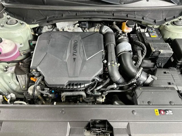 Certified Used 2023 Green Hyundai Limited image 23