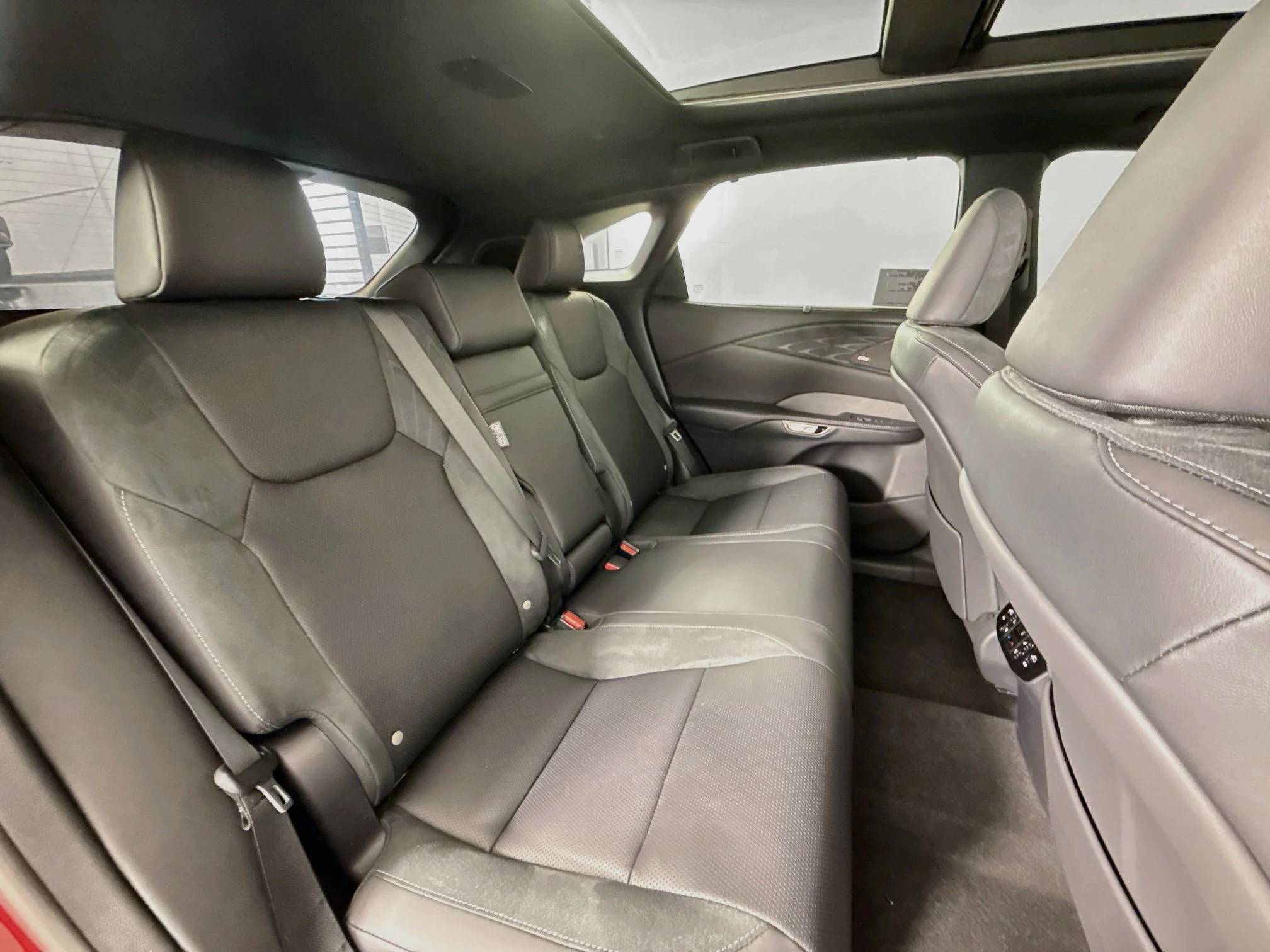 2026 Lexus RX 350 Luxury - Photo 26