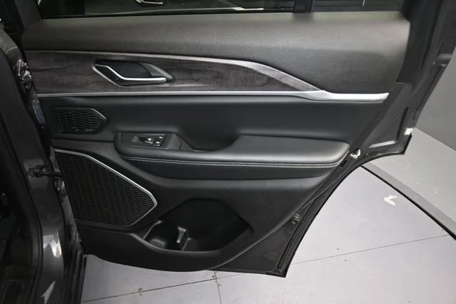 Used 2022 Gray Jeep 4xe image 23