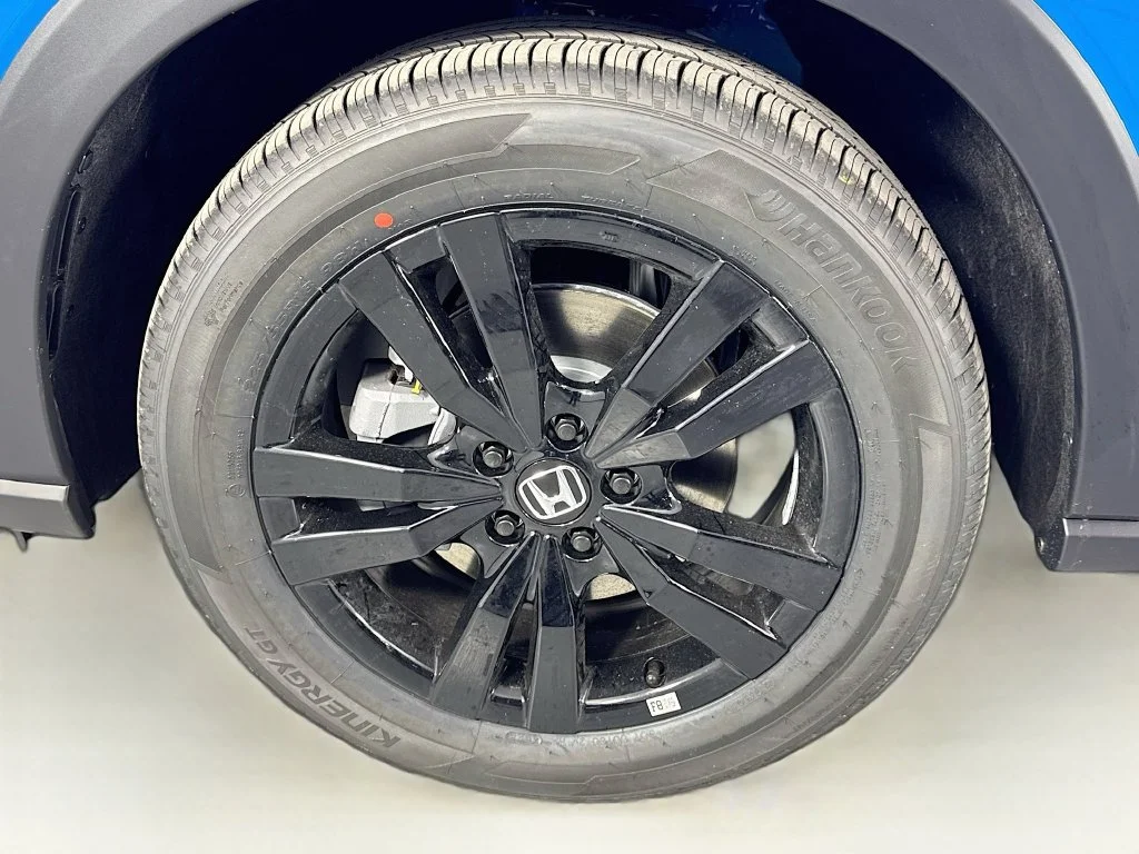 New 2027 Boost Blue Pearl Honda Sport image 13