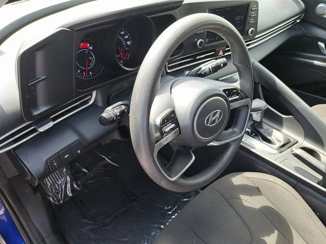 Used 2023 Blue Hyundai SEL image 13