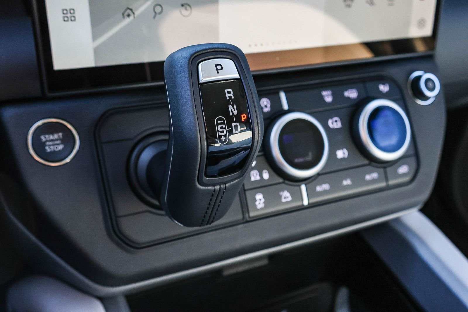 2026 Land Rover Defender X - Photo 34