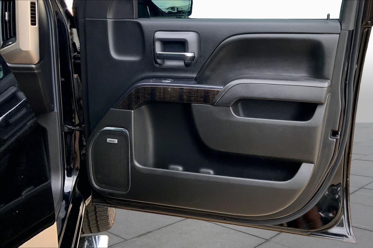 Used 2015 Onyx Black GMC Denali image 22
