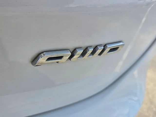 Used 2022 White Ford SEL image 7
