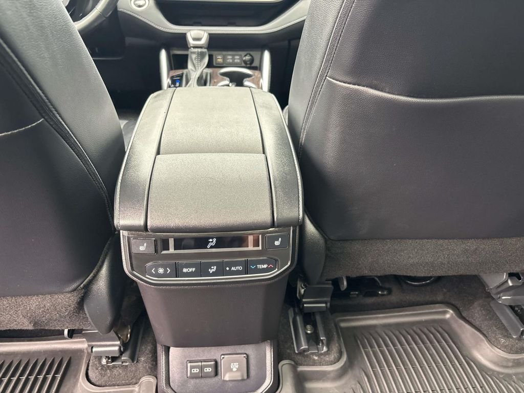 Used 2024 Beige Toyota Platinum image 13