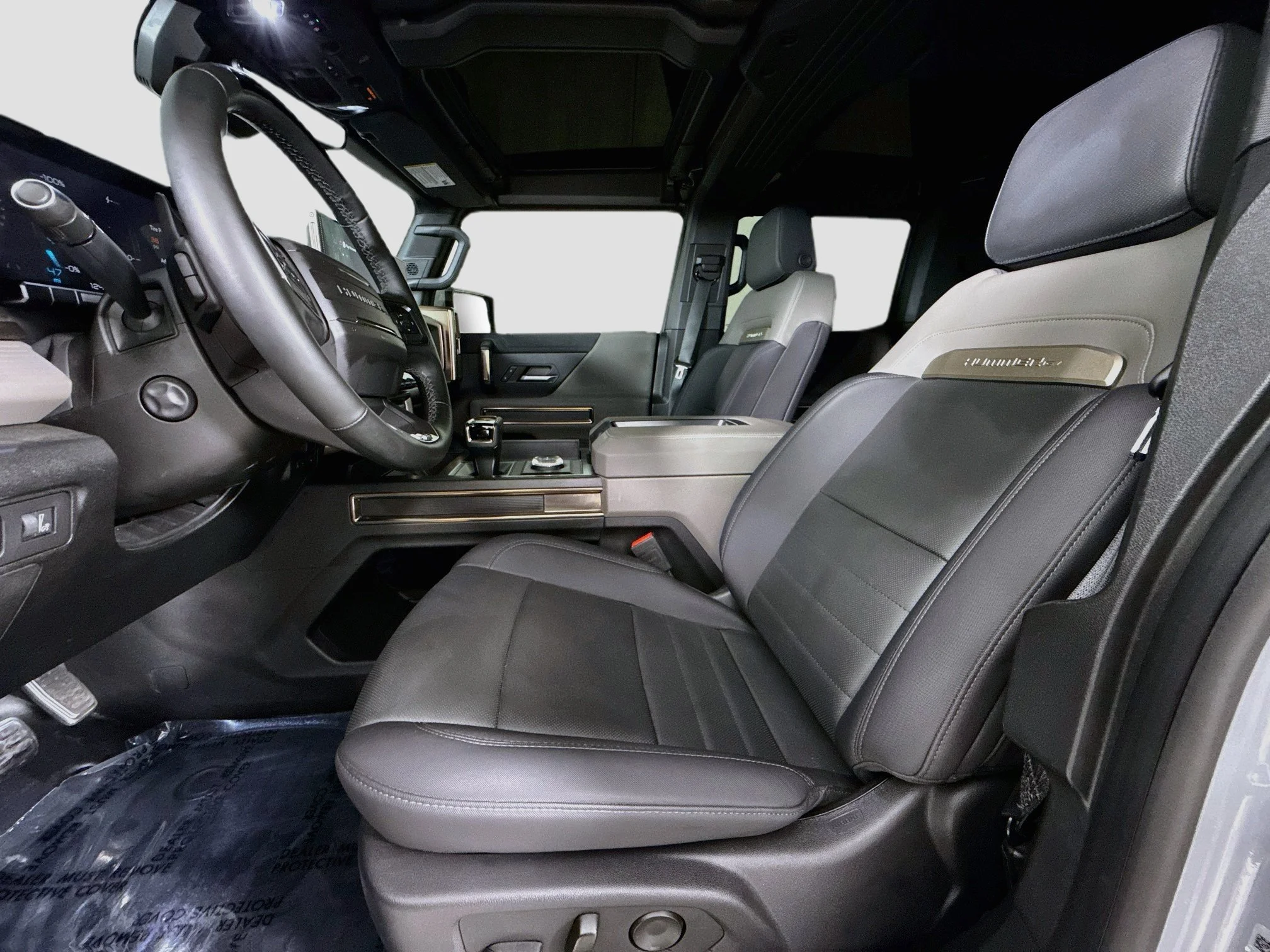 Used 2024 Meteorite Metallic (Grey) GMC 2X image 23