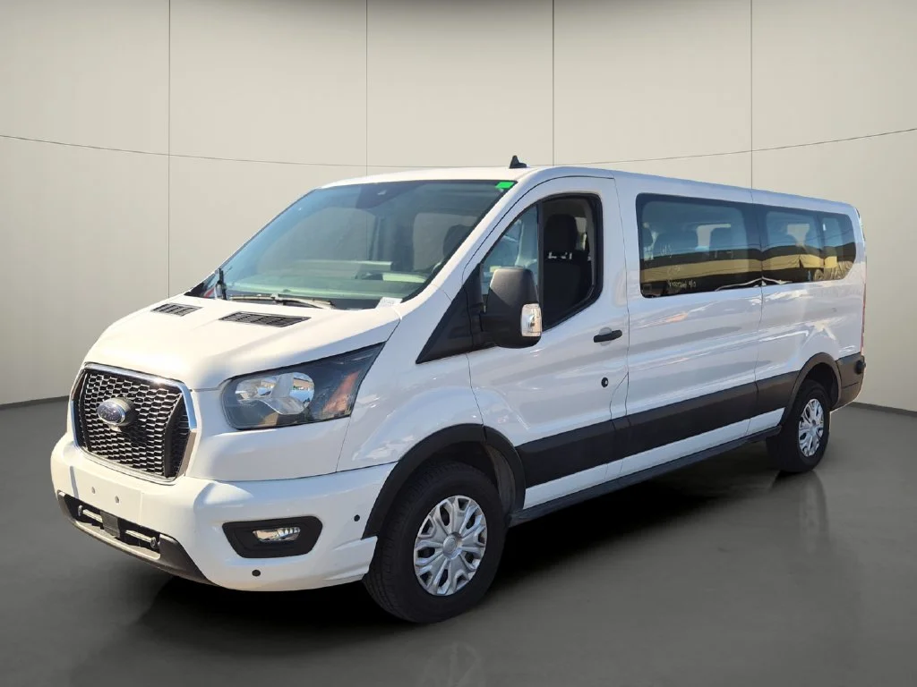 Used 2024 White Ford XLT image 3
